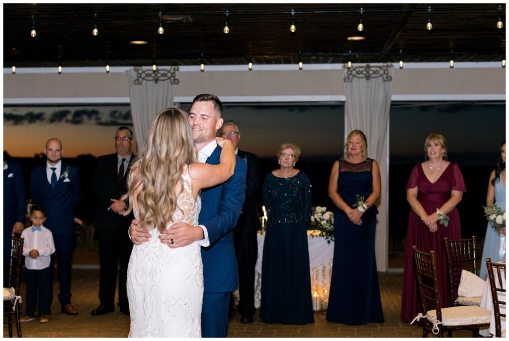 husband and wife first dance